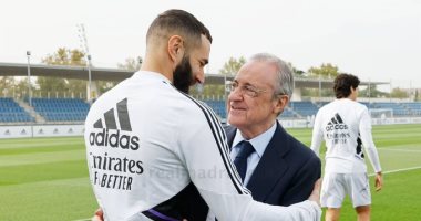 The president of Real Madrid visits the training after recovering from surgery .. Pictures