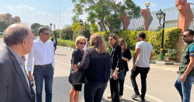 The Minister of Culture participates in the funeral of the great writer Bahaa Taher