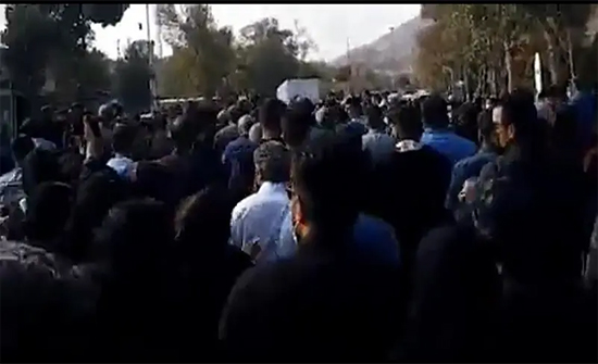 Death to the Revolutionary Guards … gunfire on mourners in central Iran