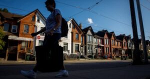 How Canadians can trim expenses as recession fears grow