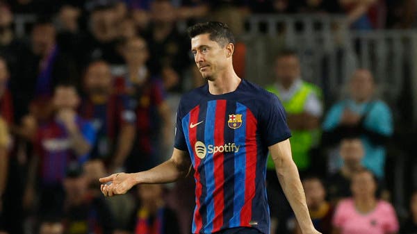 Airlines mocks Lewandowski because of Barcelona