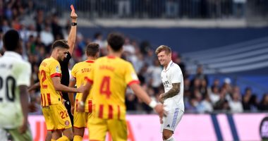 Real Madrid against Girona .. Tony Kroos is exposed to the first time in his career