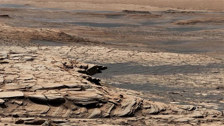 Image .. the first real evidence of a massive environment of water on the surface of Mars