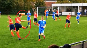 An English player scores the best goal in history by chance! (video)