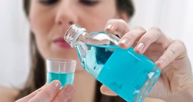 Habits harmful to our daily health .. most notably the use of mouthwash