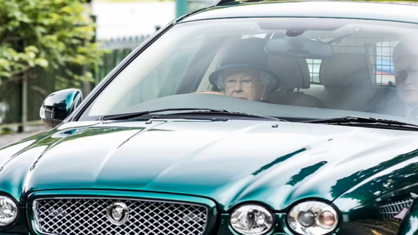 Good luck that will buy the car of Queen Elizabeth .. What is the proposed price?