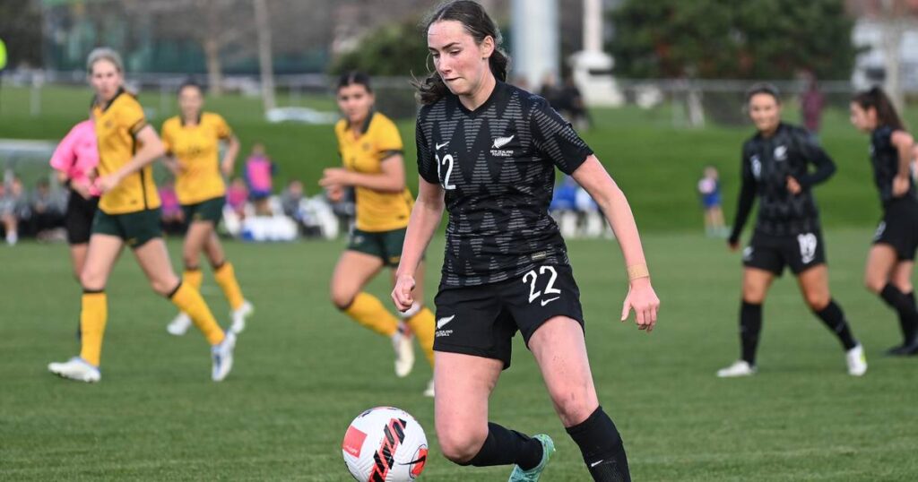 Wellington Phoenix capture teenage rising star Milly Clegg