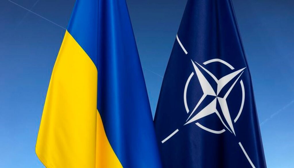 A former American ambassador warns of the inclusion of Ukraine to NATO and any attack on Crimea