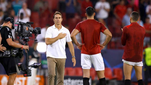 Wolverhampton contracts with coach Lopetegui