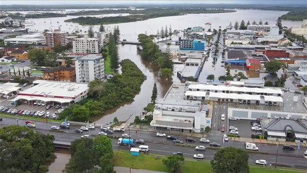 Australian emergency authorities manifested a state in anticipation of the risk of floods