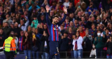 Barcelona decides to confront Almeria with a double on the night of the retirement of Pique .. Video