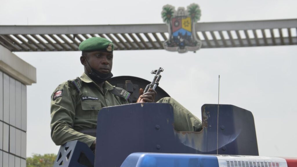 Police in Nigeria repels an attack by ISIS