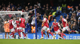 The English Premier League .. Arsenal defeats Chelsea and regains the lead