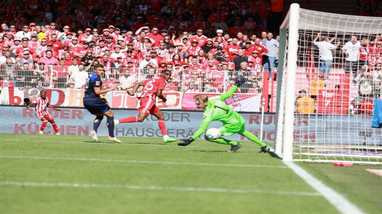 Union Berlin falls in 30 minutes .. The dream of stopping Bayern Munich stops after 92 days