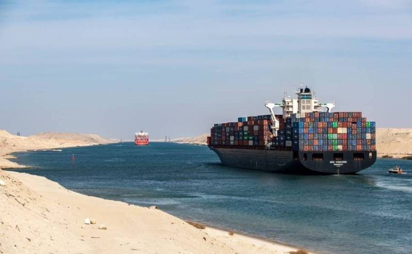 Within hours .. “The Suez Canal” announces the first actual production of green fuel