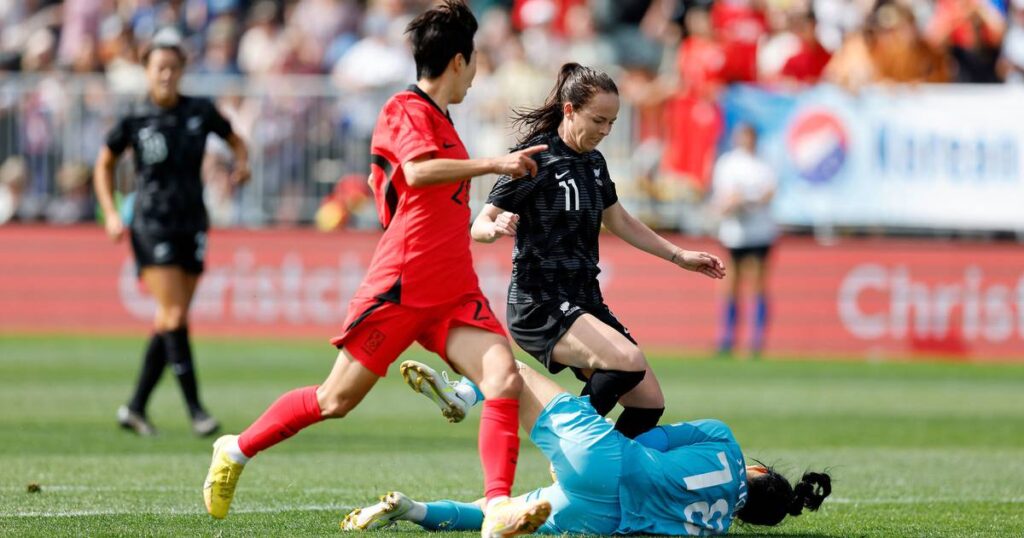 Late equaliser goes begging, Football Ferns lose to South Korea