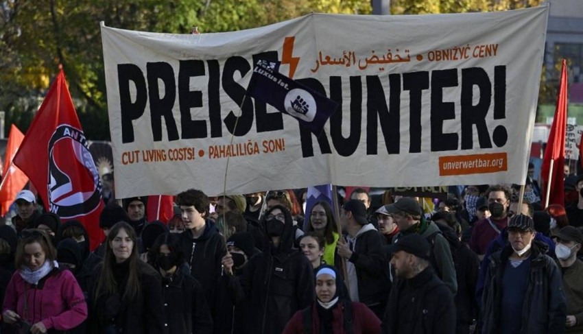 A demonstration in Berlin to demand the imposition of taxes on the wealthy and the support of food prices