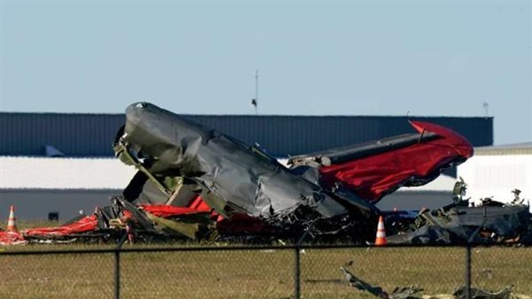 Two fighters were destroyed after colliding at an air exhibition in the US state of Texas