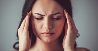 5 Natural treatments to prevent headache attacks, including massage and music