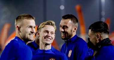 World Cup 2022 .. The Netherlands team bid fans before the start of “photos”