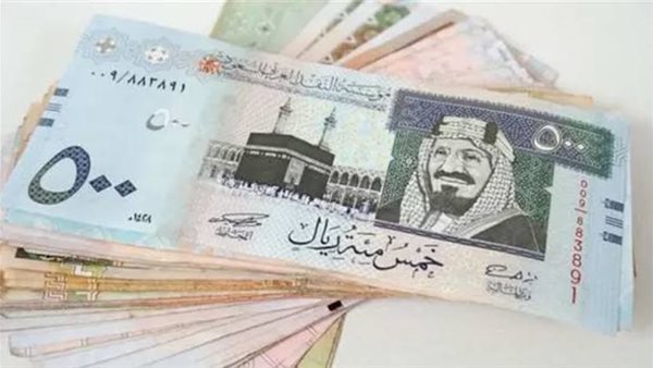 The price of the Saudi riyal today, Tuesday, 11-15-2022 against the Egyptian pound in Egyptian banks