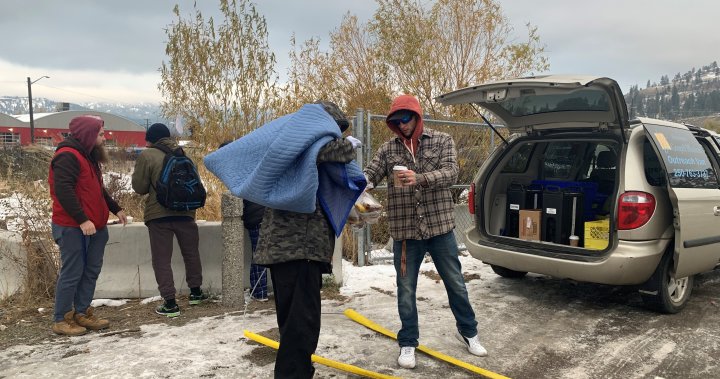 ‘Outpouring of compassion’ for those coping on Kelowna streets during cold weather