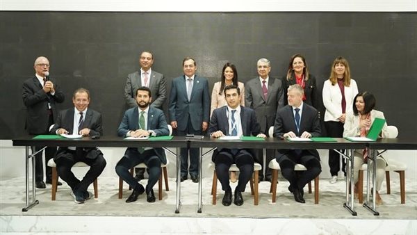 On the sidelines of COP27 .. signing $ 83 billion agreements in the renewable energy sector