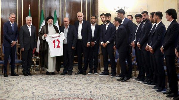 Iran’s coach gives his players freedom of solidarity with protests