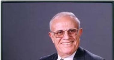 The death of Palestinian critic Hossam Al -Khatib at the age of 90