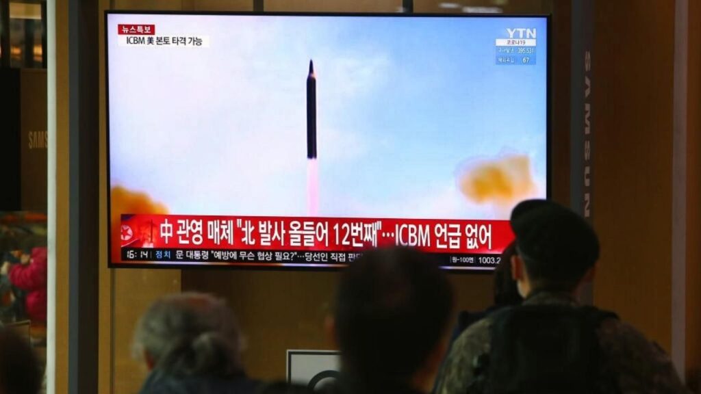 North Korea launches a new ballistic missile towards the Sea of Japan