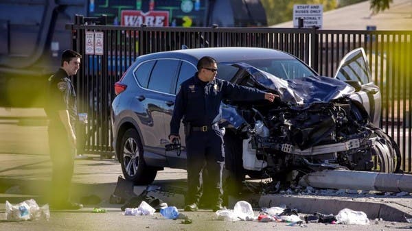 Watch .. a car shocks 25 American policemen while practicing morning sport