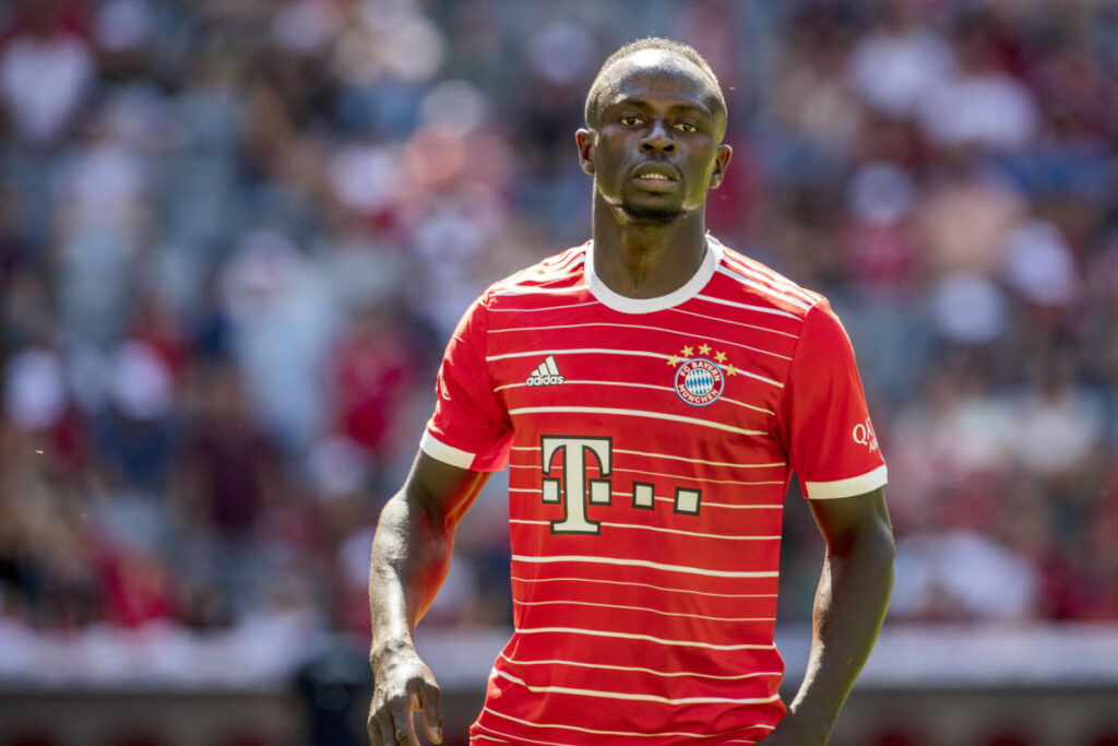 Bayern Munich announces that its player Sadio Mane is undergoing a successful surgery