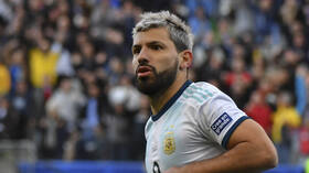 Video .. A funny funny situation for Aguero on the World Cup plane Qatar