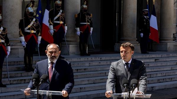 Pashinian and Macron discuss security issues in the southern Caucasus