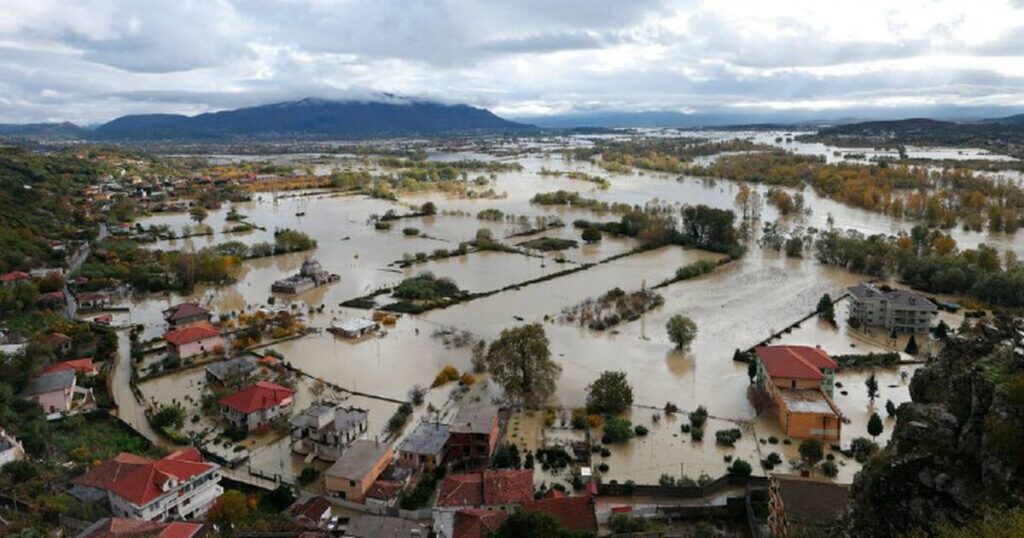 Heavy rains in the Balkans cause flooding, killing 6 people